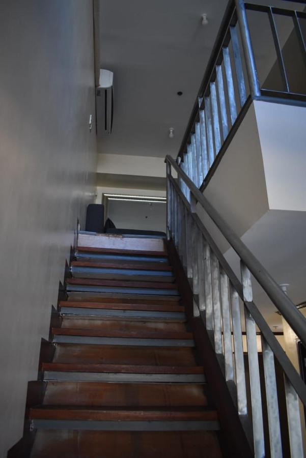 Affordable Makati Apt Manila Bagian luar foto