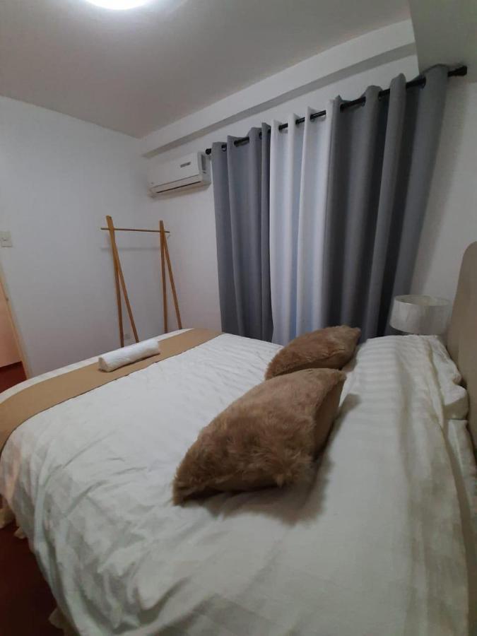 Affordable Makati Apt Manila Bagian luar foto