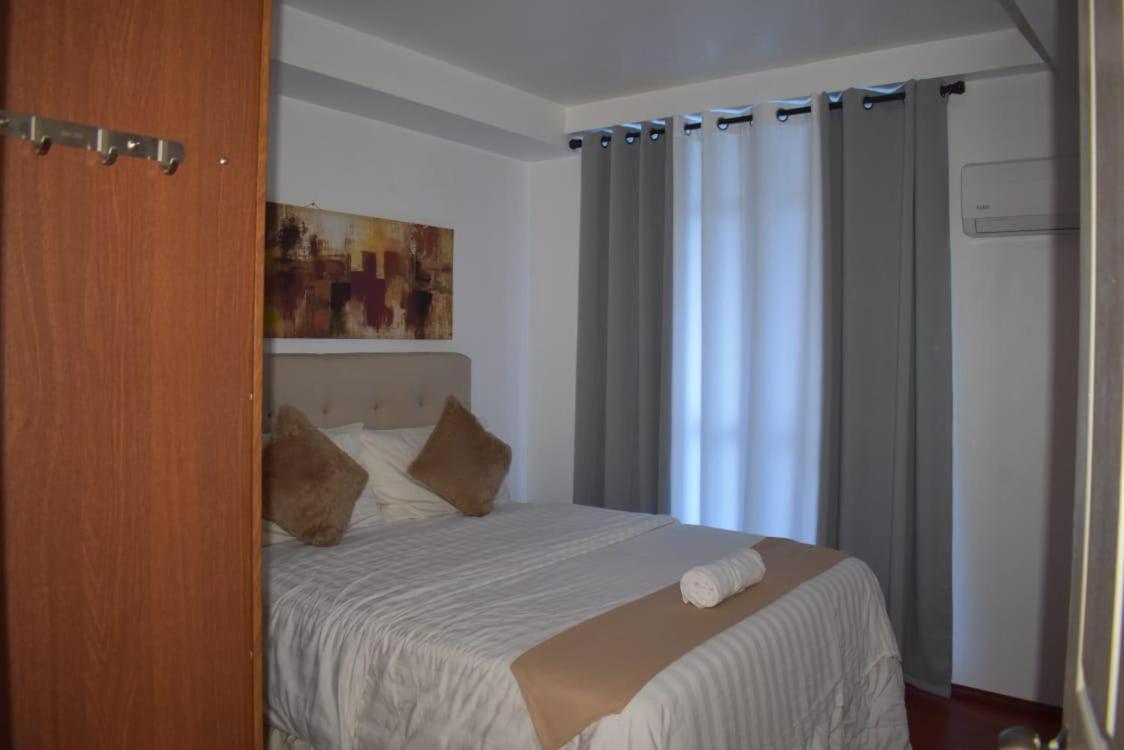 Affordable Makati Apt Manila Bagian luar foto