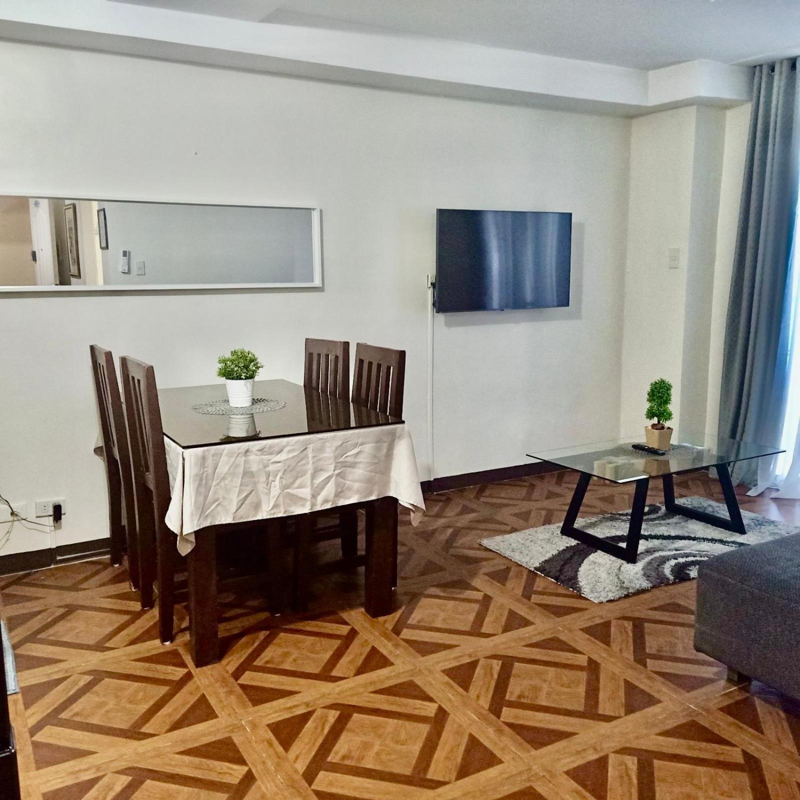 Affordable Makati Apt Manila Bagian luar foto