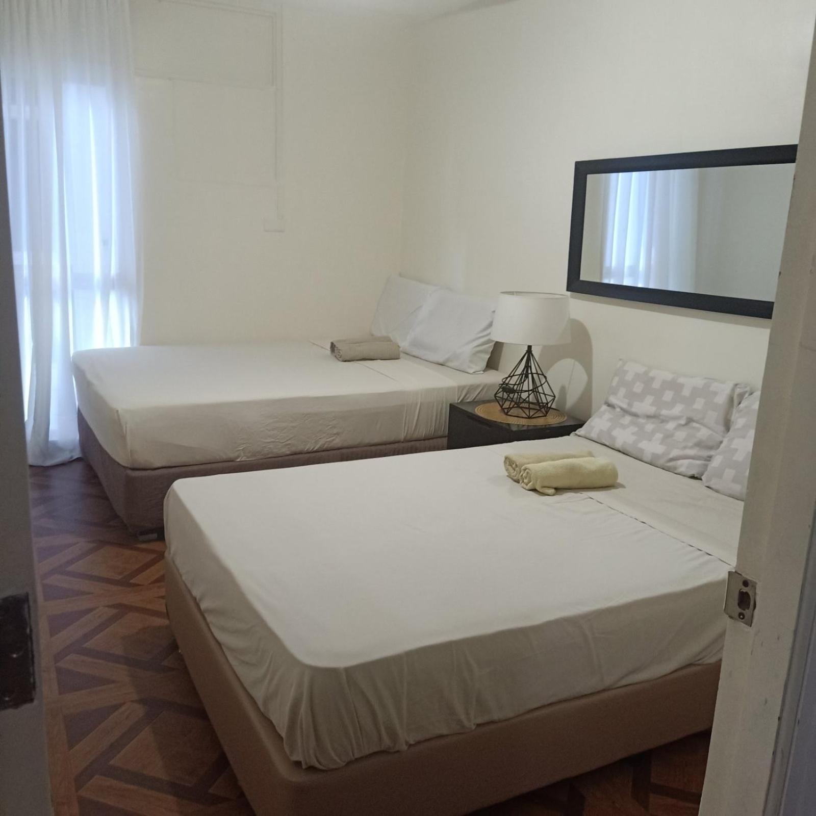 Affordable Makati Apt Manila Bagian luar foto