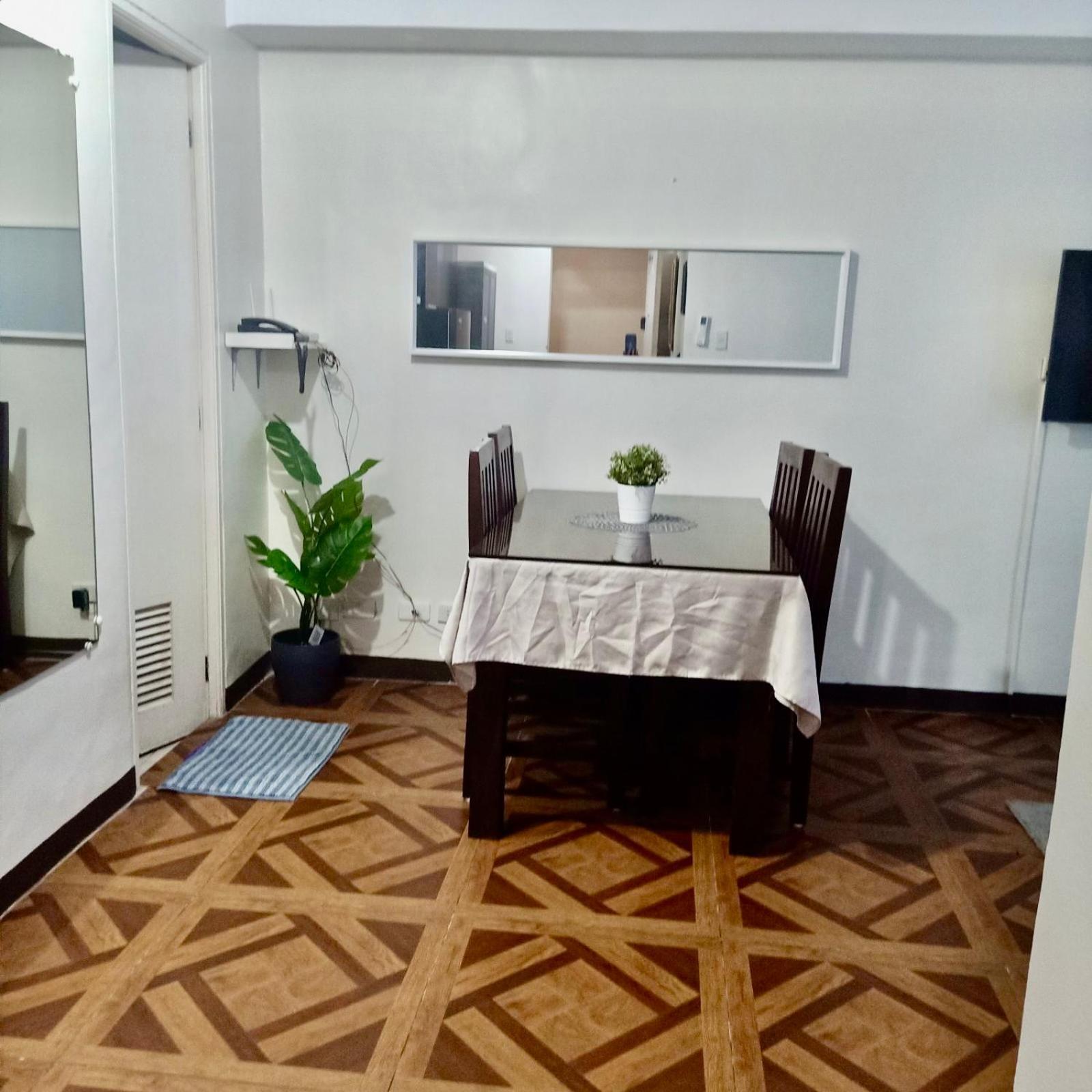 Affordable Makati Apt Manila Bagian luar foto