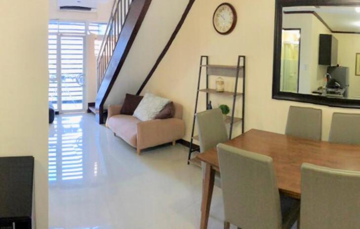 Affordable Makati Apt Manila Bagian luar foto