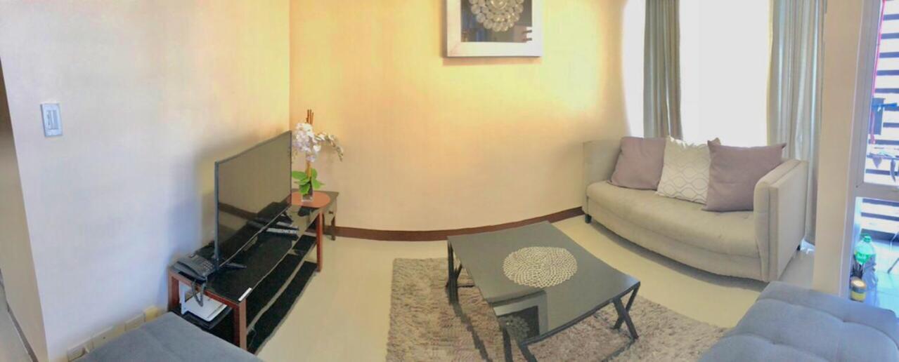 Affordable Makati Apt Manila Bagian luar foto